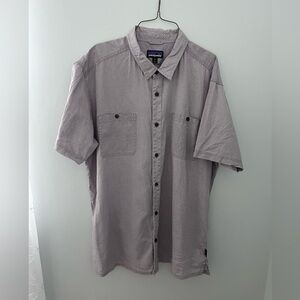 Patagonia Men's Short-Sleeve Button-Up Shirt in Light Gray Sz XXL